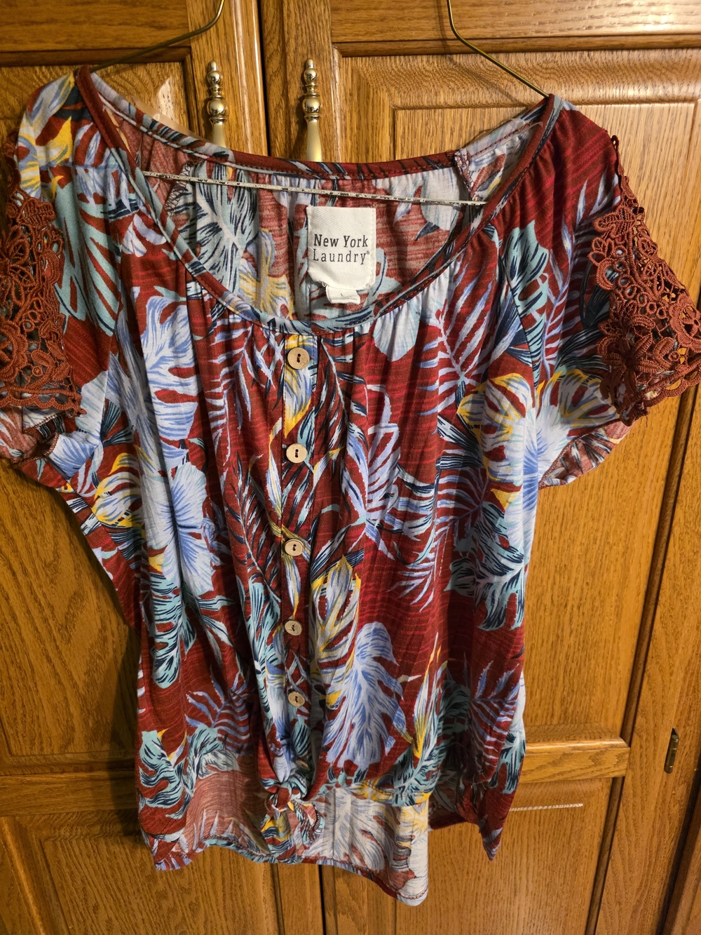 New York Laundry Red Floral Button-Front Blouse with Lace Sleeves